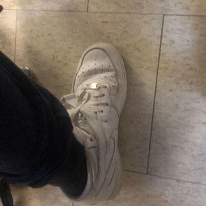 Meet your Posher, Ghita